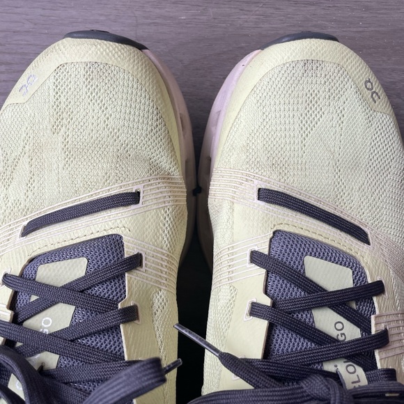 On CloudGo, size 10, hay and sand color - Picture 8 of 8